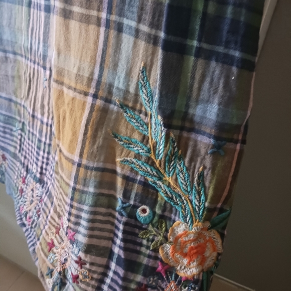 Shirt Dress/ Kimono Style with Exclusive Embroidery. - Picture 5 of 15